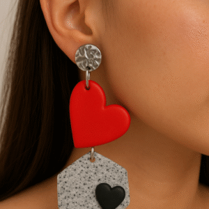 Aros colgantes Love 2025