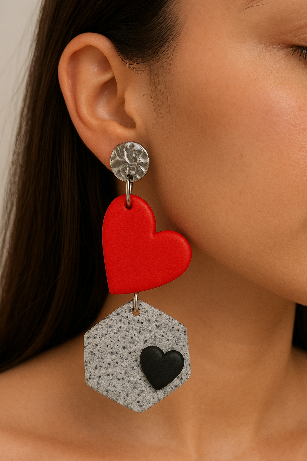 Aros colgantes Love 2025
